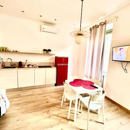 Alla Scalinata Del Teatro Rossetti Confort Suites Parcheggio Triest Zewnętrze zdjęcie