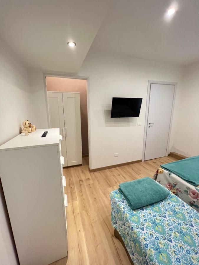 Alla Scalinata Del Teatro Rossetti Confort Suites Parcheggio Triest Zewnętrze zdjęcie
