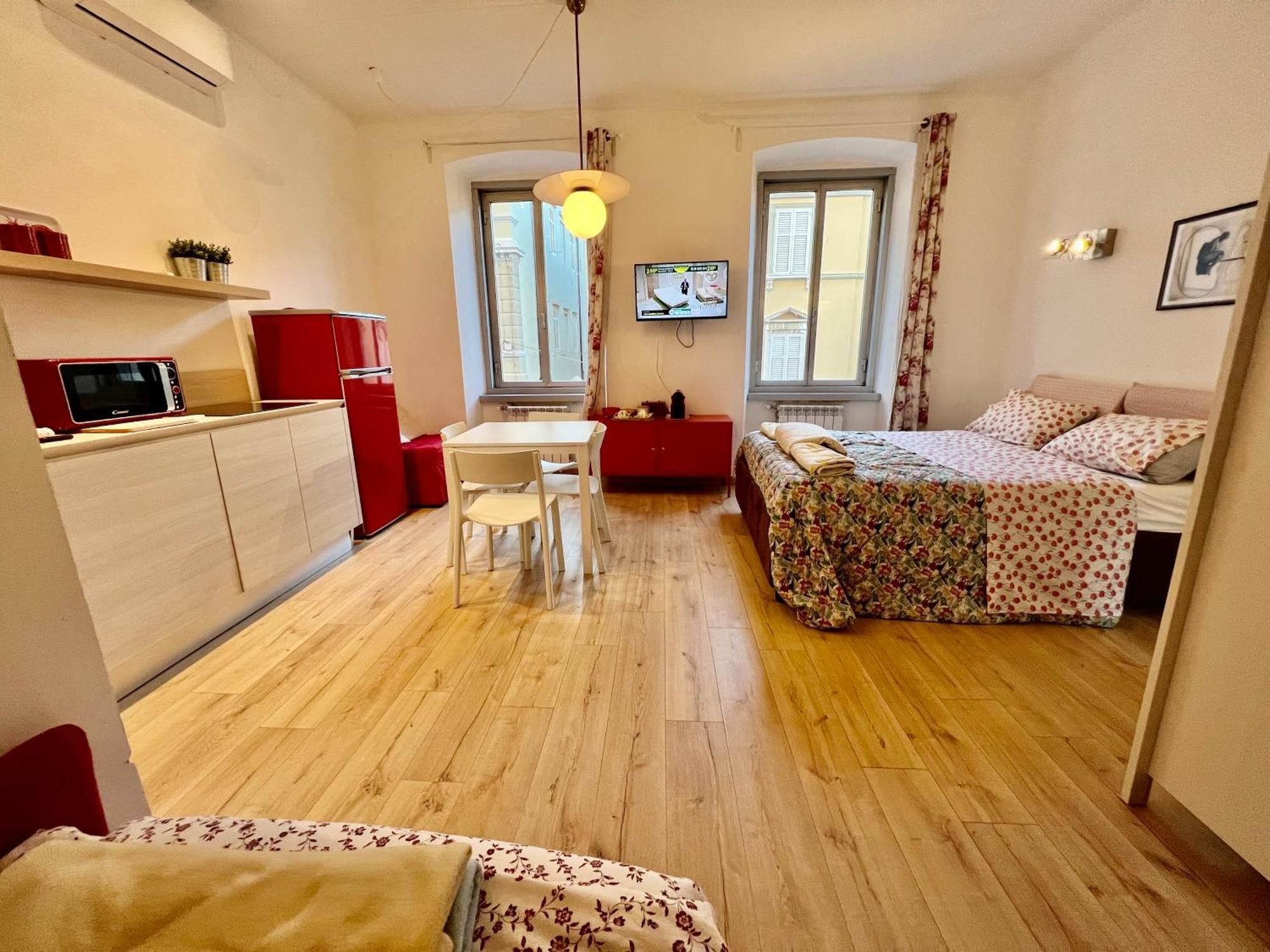 Alla Scalinata Del Teatro Rossetti Confort Suites Parcheggio Triest Zewnętrze zdjęcie